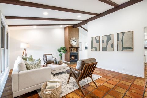 Tiny photo for 917 Warfield Way, Richardson, TX 75080 (MLS # 21197356)