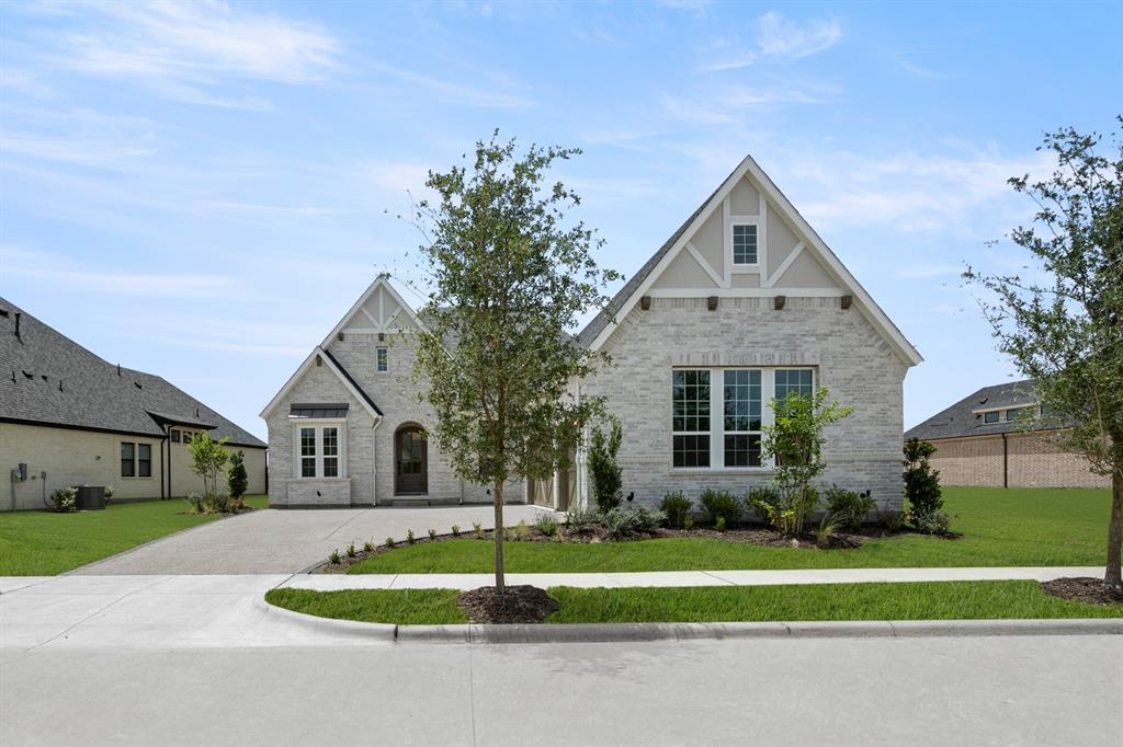 4718 Hawthorn Hills Lane