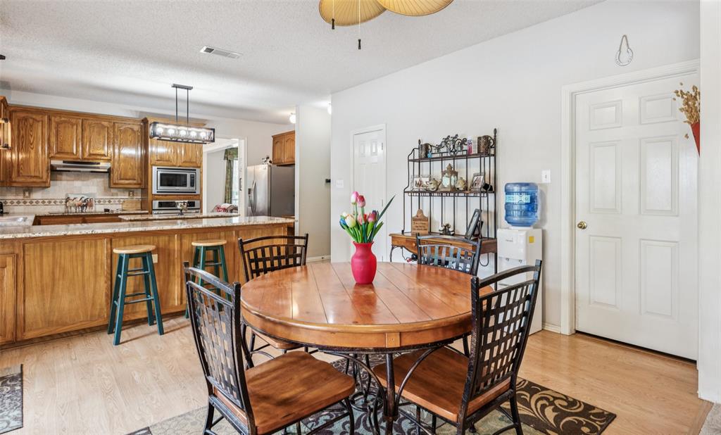 Fort Worth, Texas 76137, United States, 4 Bedrooms Bedrooms, ,4 BathroomsBathrooms,Residential,Active,161202