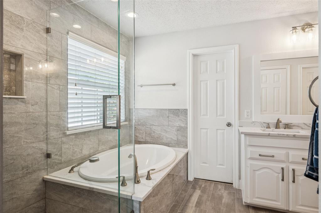 Fort Worth, Texas 76137, United States, 4 Bedrooms Bedrooms, ,4 BathroomsBathrooms,Residential,Active,161202