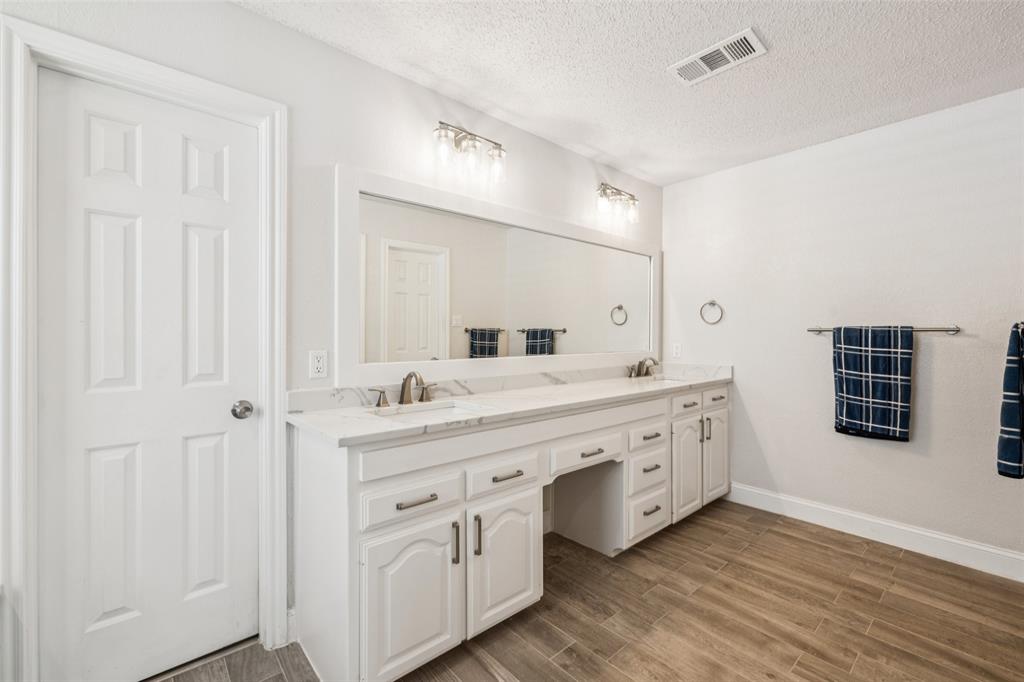 Fort Worth, Texas 76137, United States, 4 Bedrooms Bedrooms, ,4 BathroomsBathrooms,Residential,Active,161202