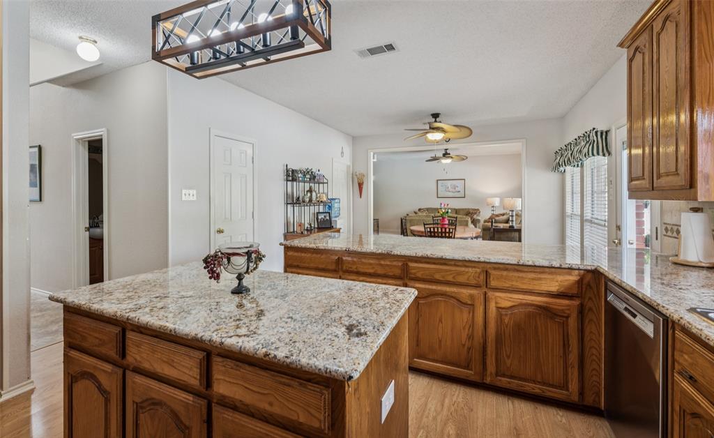 Fort Worth, Texas 76137, United States, 4 Bedrooms Bedrooms, ,4 BathroomsBathrooms,Residential,Active,161202