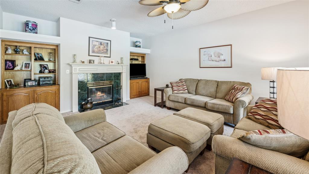 Fort Worth, Texas 76137, United States, 4 Bedrooms Bedrooms, ,4 BathroomsBathrooms,Residential,Active,161202