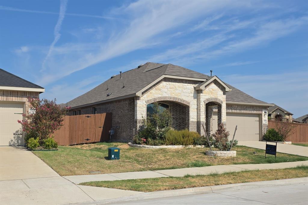 3955 Bellingham Lane