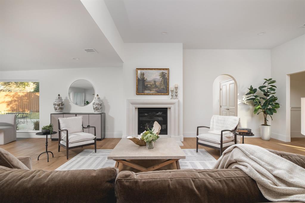 Forest Glen Sec 04 - Residential