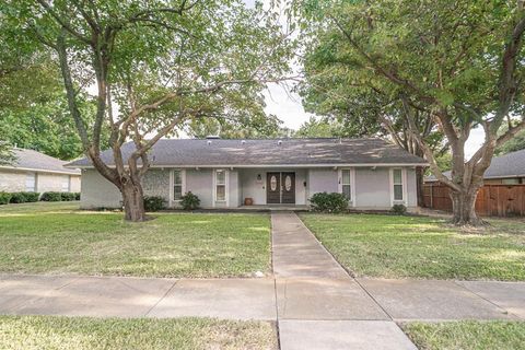 A home in Farmers Branch