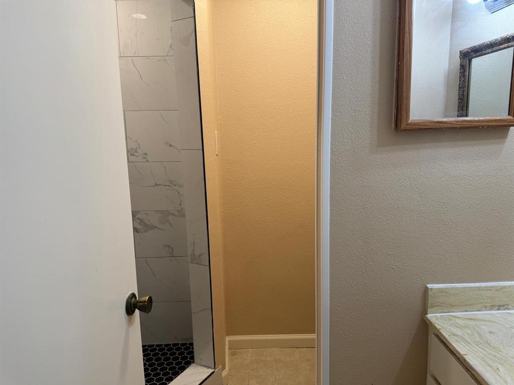 Las Brisas - Residential