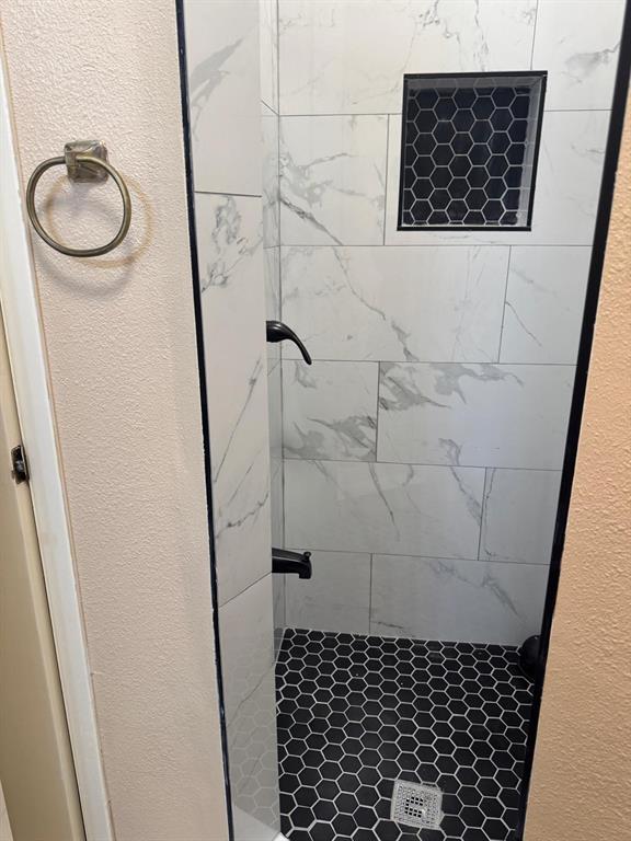 Las Brisas - Residential