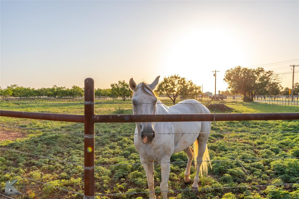W E Vaughn - Residential