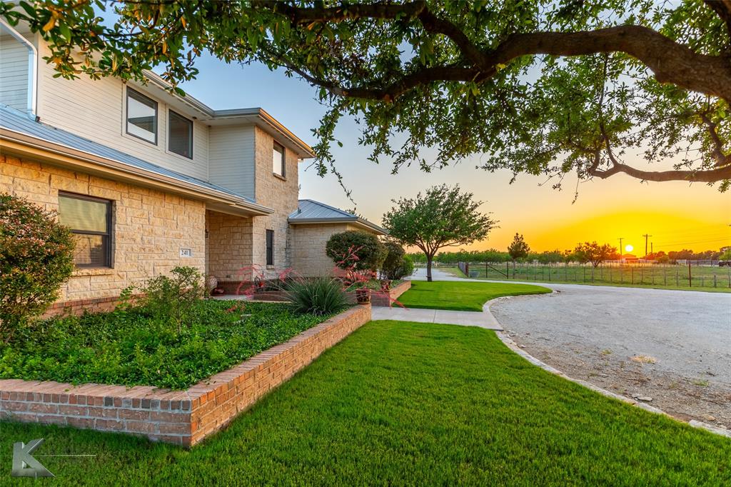 W E Vaughn - Residential