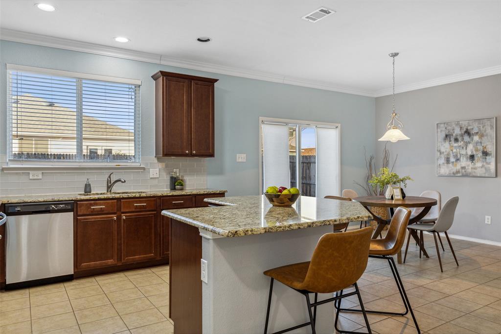Photo 7 of 25 of 1521 Birds Eye Road house