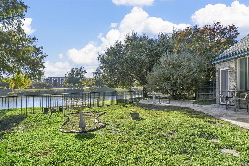 Irving, Texas 75063, United States, 3 Bedrooms Bedrooms, ,2 BathroomsBathrooms,Residential,Pending,28738