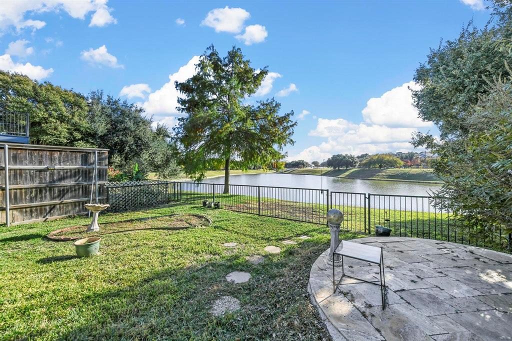 Irving, Texas 75063, United States, 3 Bedrooms Bedrooms, ,2 BathroomsBathrooms,Residential,Pending,28738