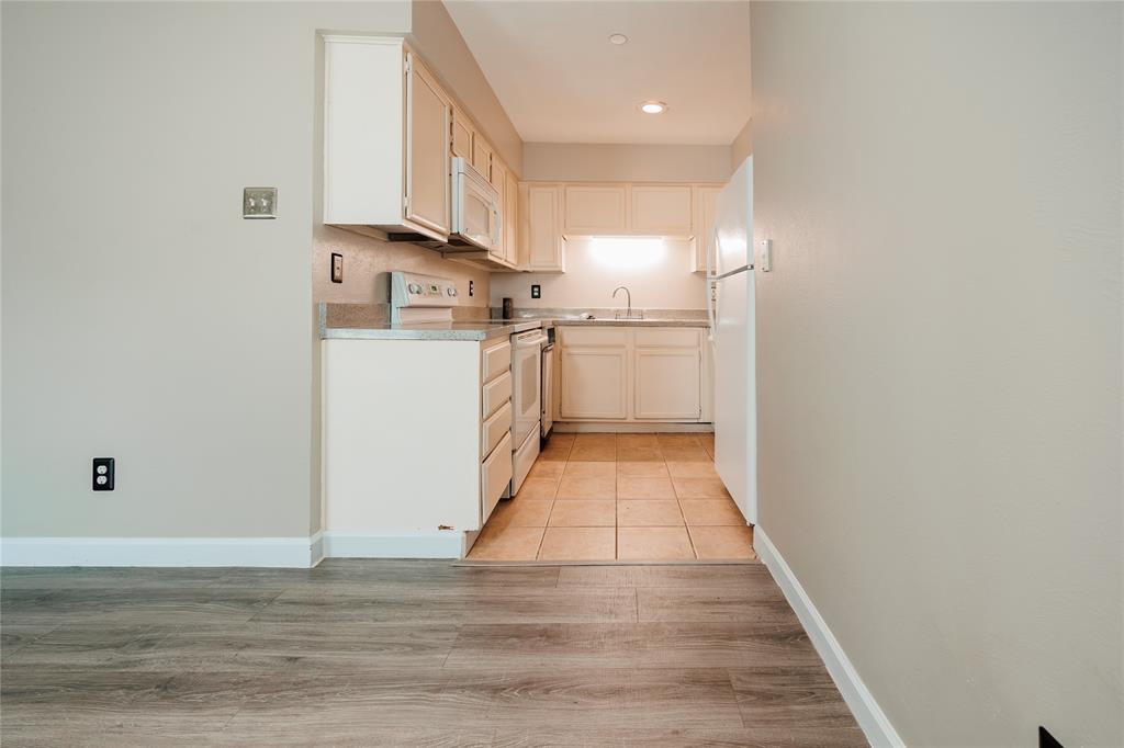 Faulkner Point 10-On Point - Residential