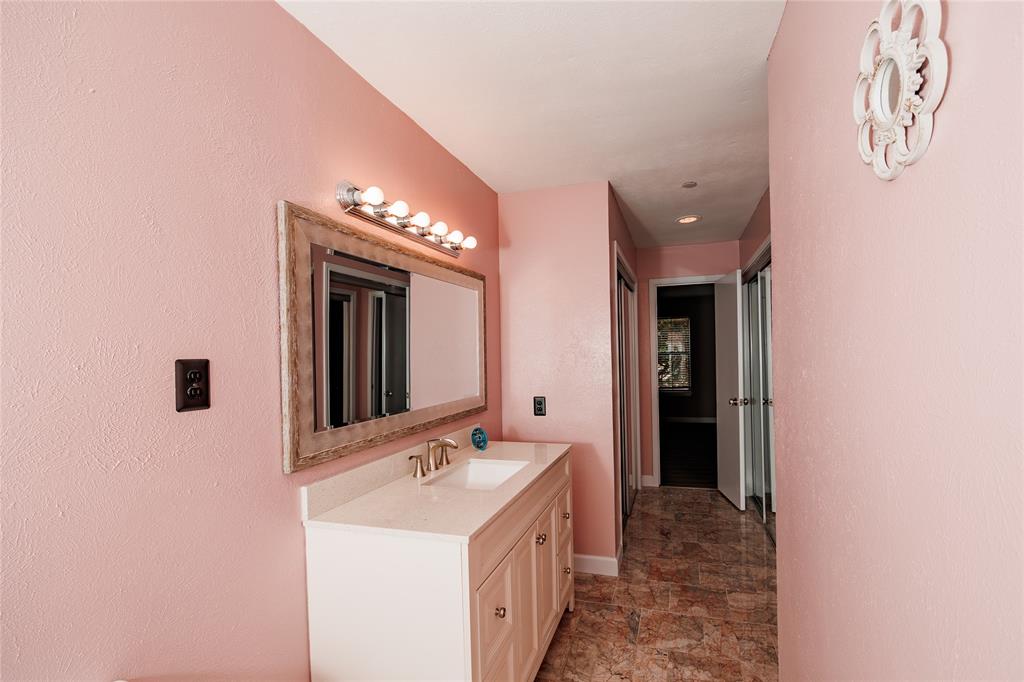 Faulkner Point 10-On Point - Residential