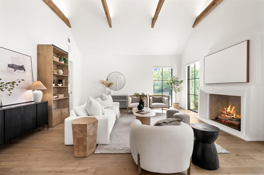 10510 Les Jardins Drive