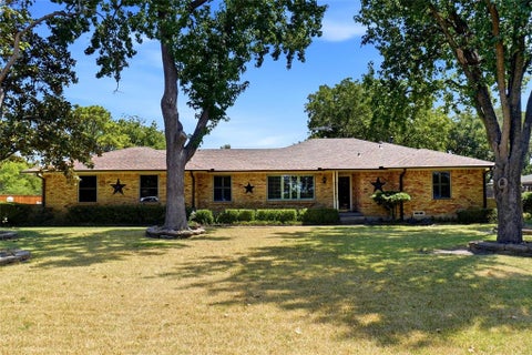 Photo of 116 N Paschall Road, Sunnyvale, TX 75182 (MLS # 21368308)