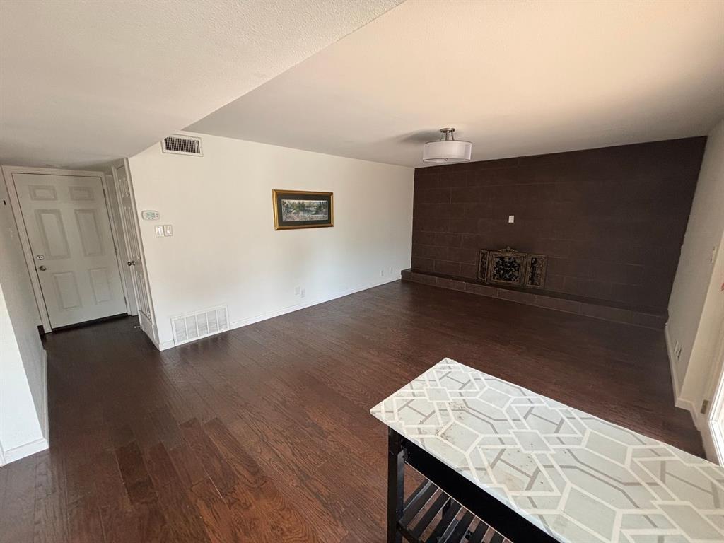 Keller Spgs Village - Residential