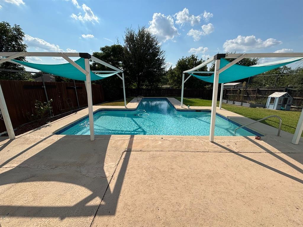 Keller Spgs Village - Residential