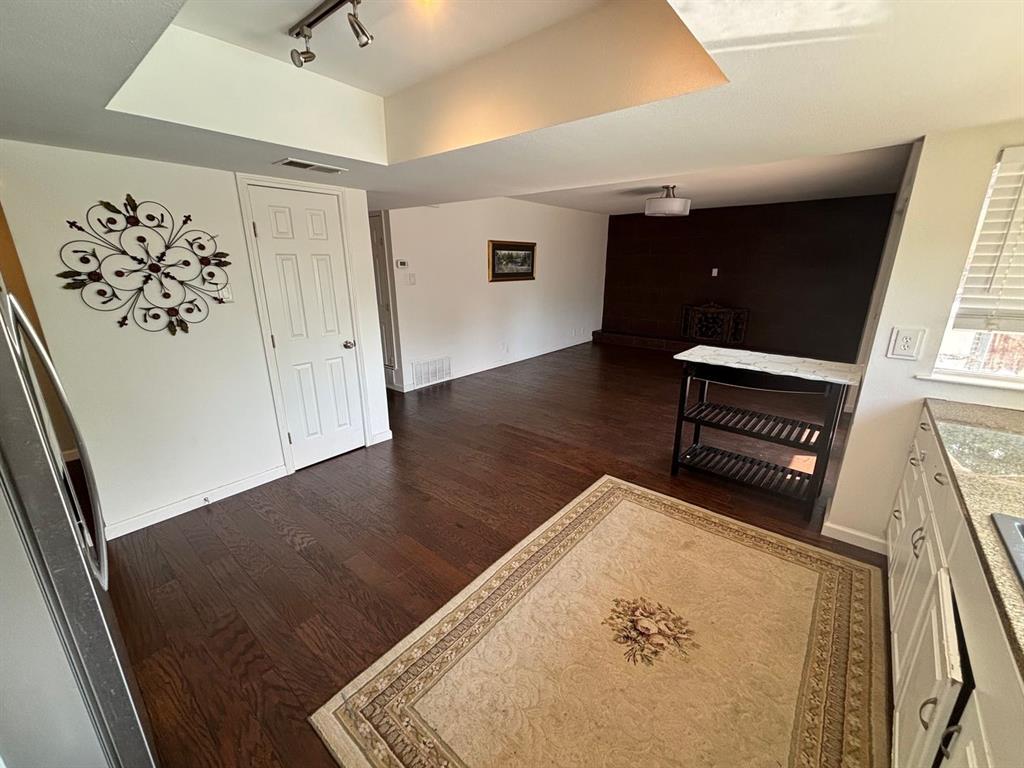 Keller Spgs Village - Residential