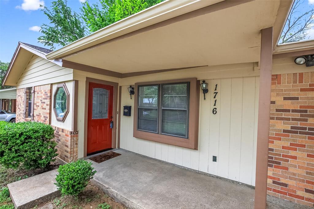 1716 Chip N Dale Drive