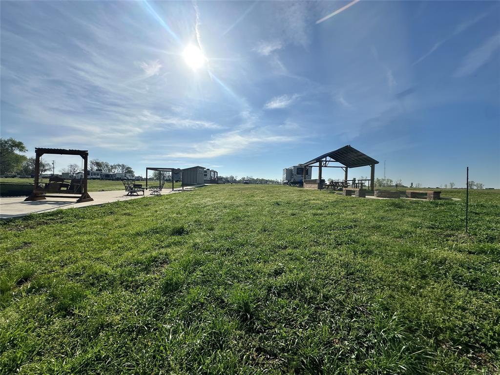 Peninsula Point - Land