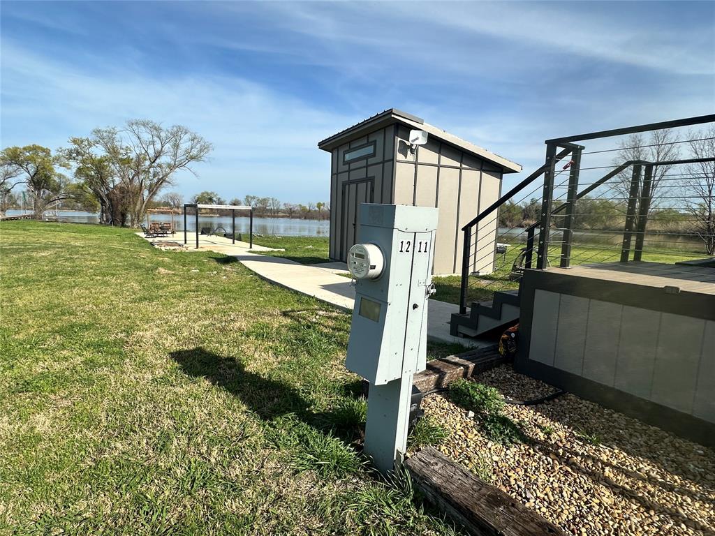 Peninsula Point - Land