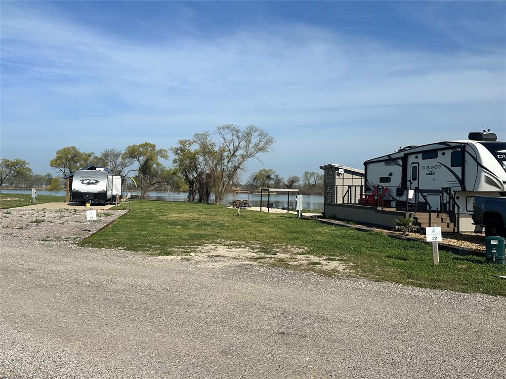 Peninsula Point - Land