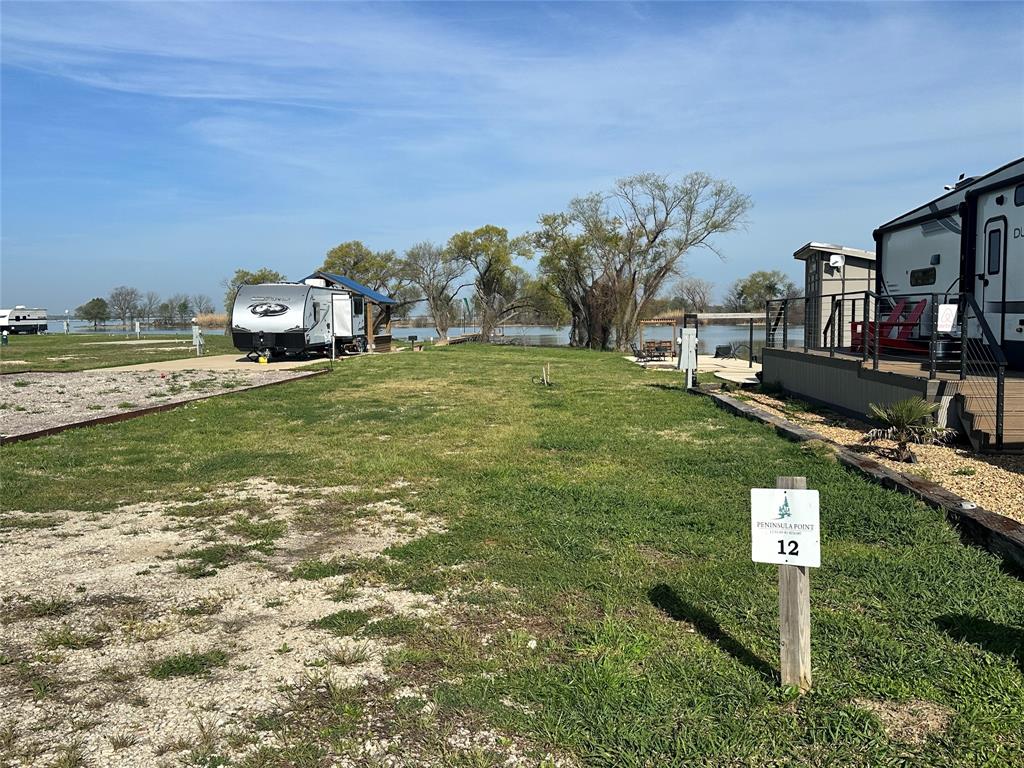 Peninsula Point - Land