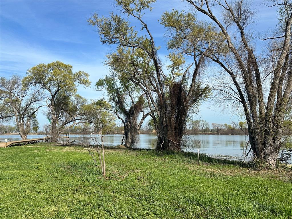 Peninsula Point - Land