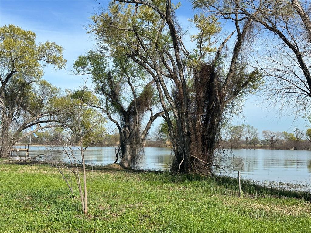 Peninsula Point - Land