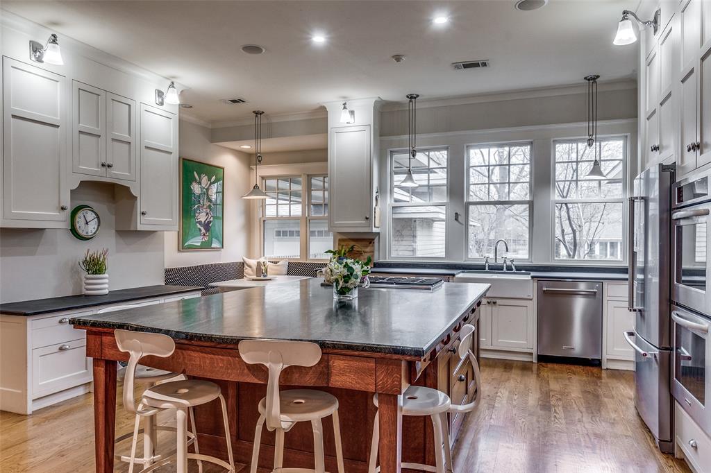 Casa Linda Estates - Residential