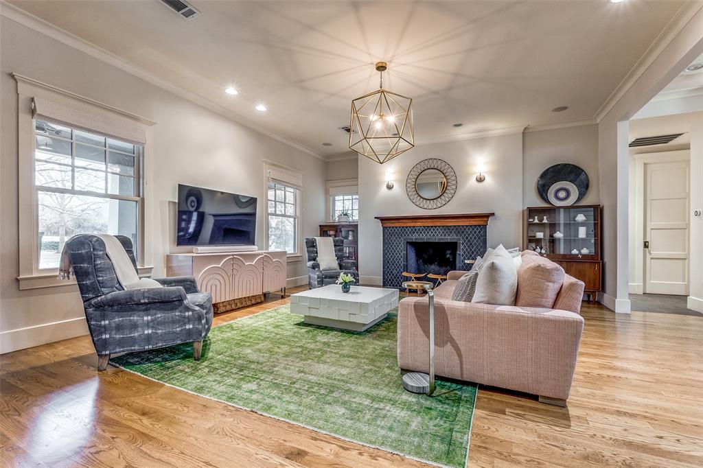 Casa Linda Estates - Residential