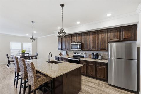 1100 Noble Flair Place Granbury TX 76049