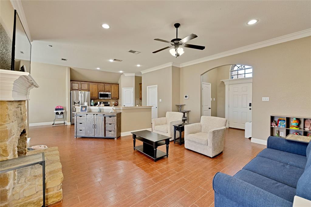 214 Willow Creek Drive