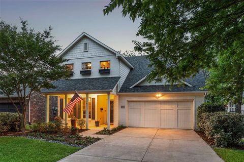 Photo of 4713 Pershing Avenue, Fort Worth, TX 76107 (MLS # 21240512)