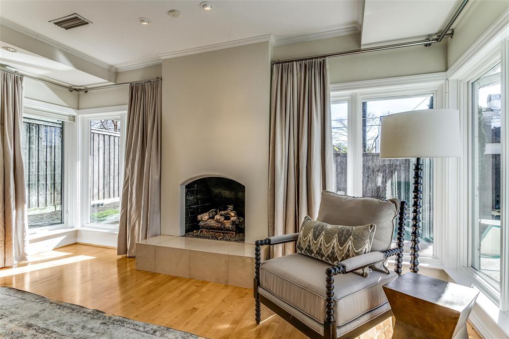 Colony Ridge Rev - Residential