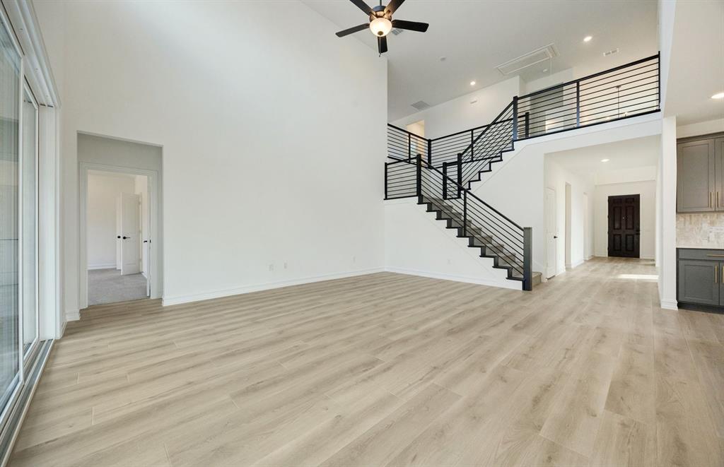 6805 Alvarado Drive