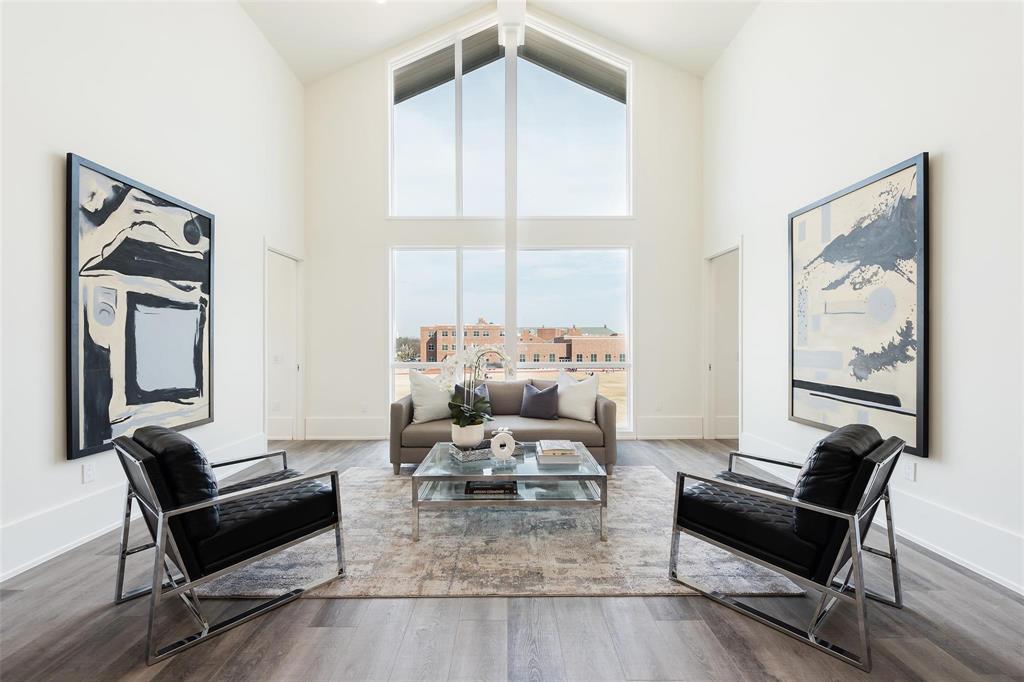 3525 Normandy Avenue 32