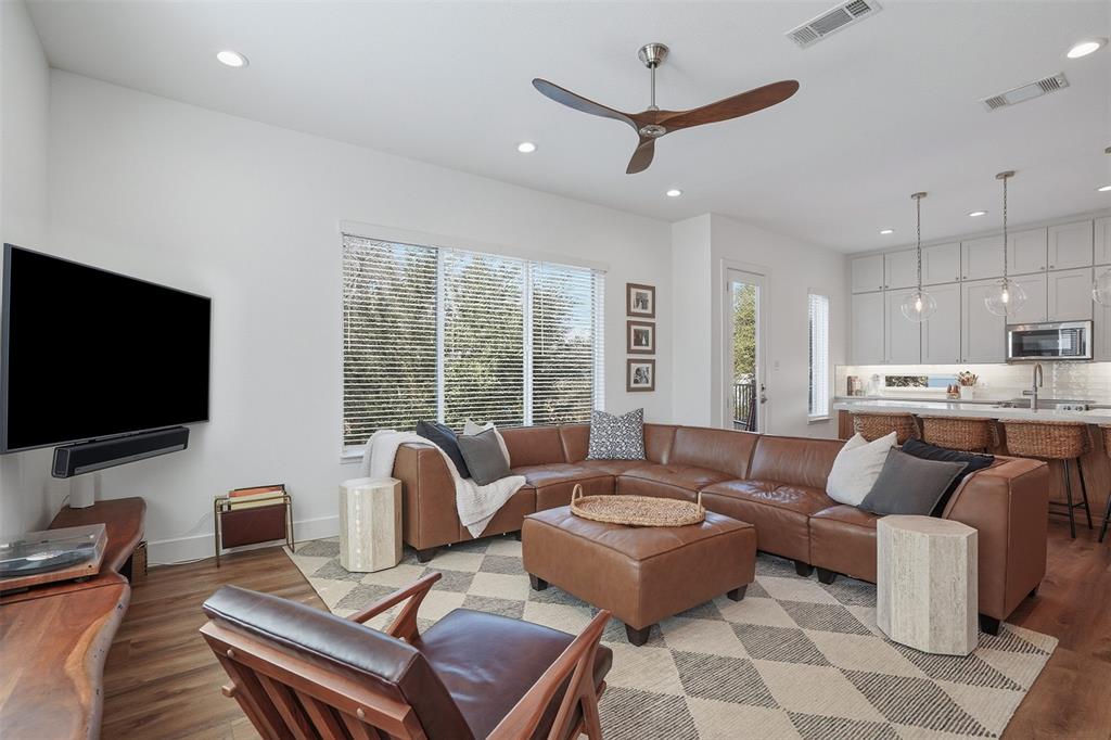 6000 Hudson Street 101