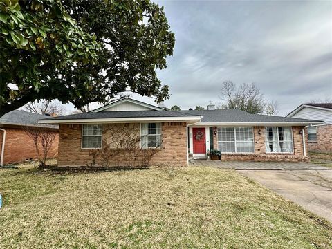 Photo of 3920 Savannah Drive, Garland, TX 75041 (MLS # 21189534)