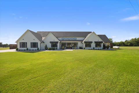 Photo of 4884 County Road 2216, Caddo Mills, TX 75135 (MLS # 21333034)