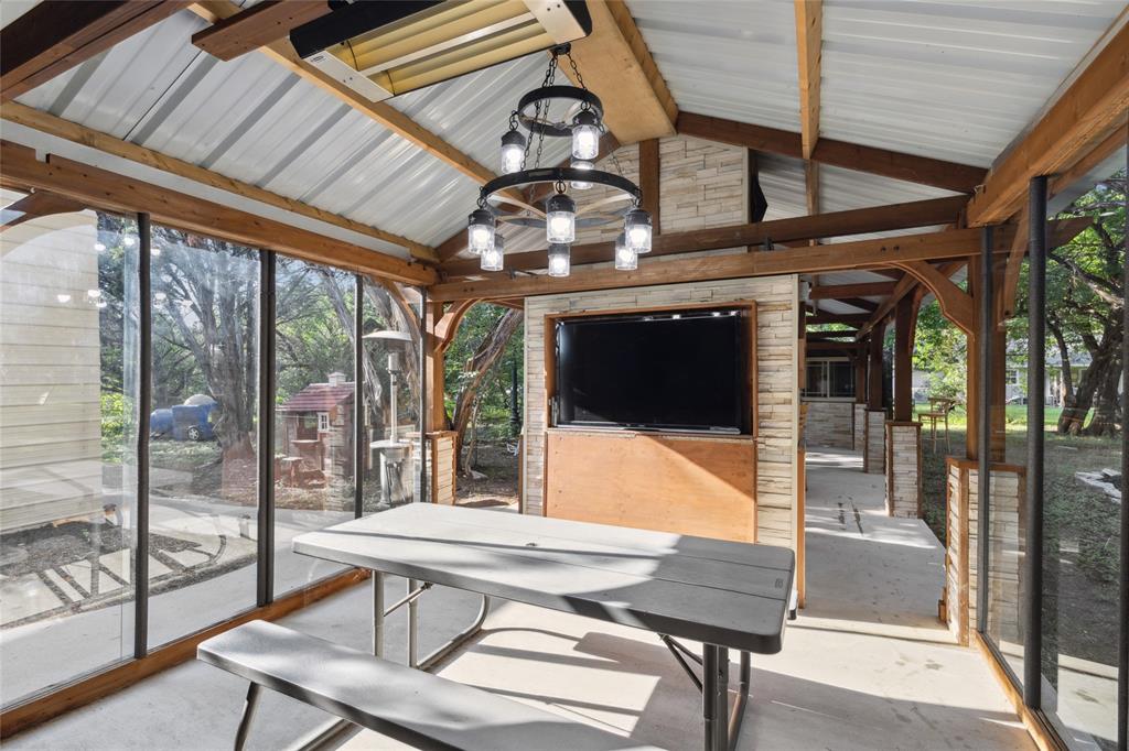 2805 Rockwood Drive
