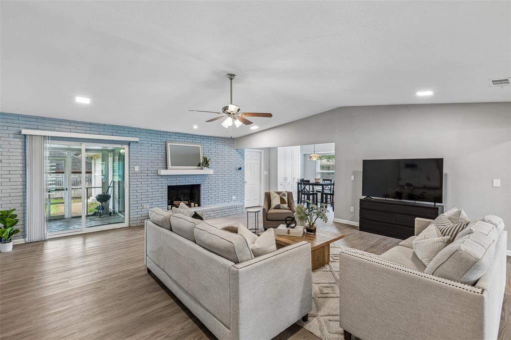 Glen Oaks - Residential