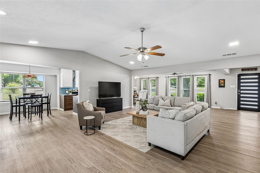 Glen Oaks - Residential