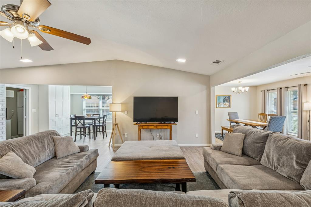 Glen Oaks - Residential