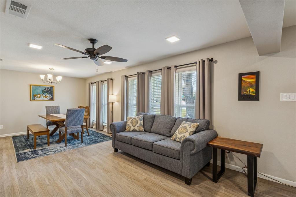 Glen Oaks - Residential