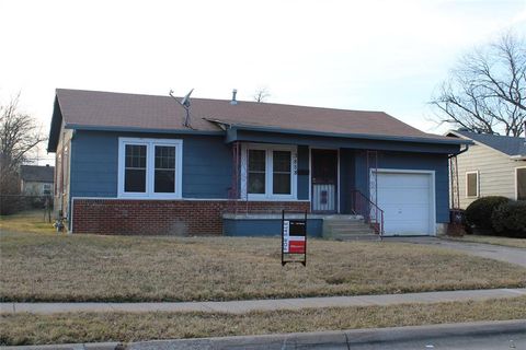 Photo of 3858 Donalee Street, Fort Worth, TX 76119 (MLS # 21172455)