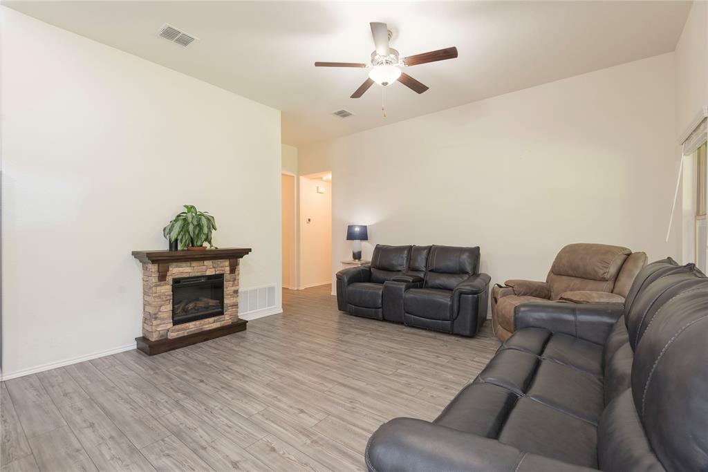 Hillstone Pointe Wes - Residential