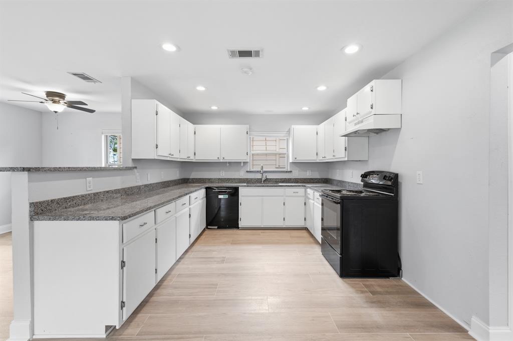 Cedar Oaks - Residential